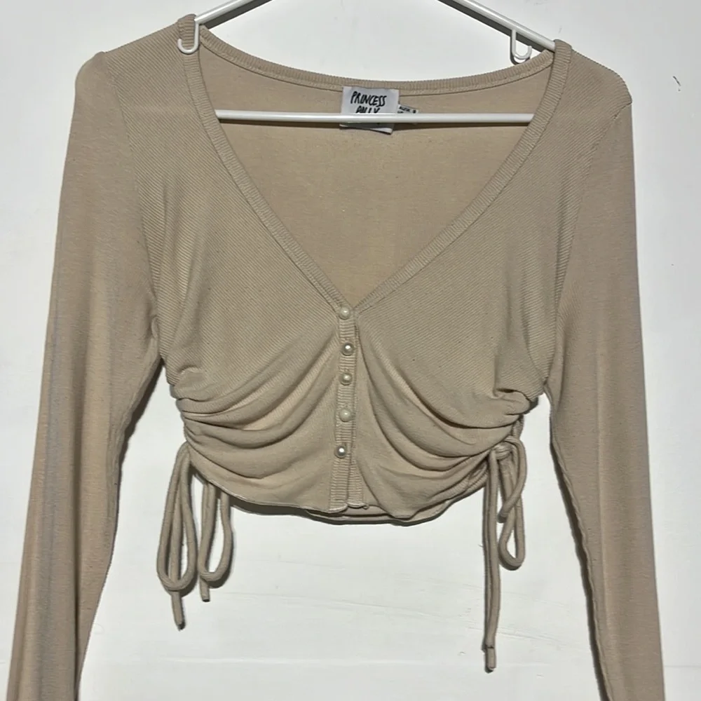 Princess Polly Cream Deep V Button Down Side Ties Stretchy Long Sleeve Crop Top - Picture 3 of 8